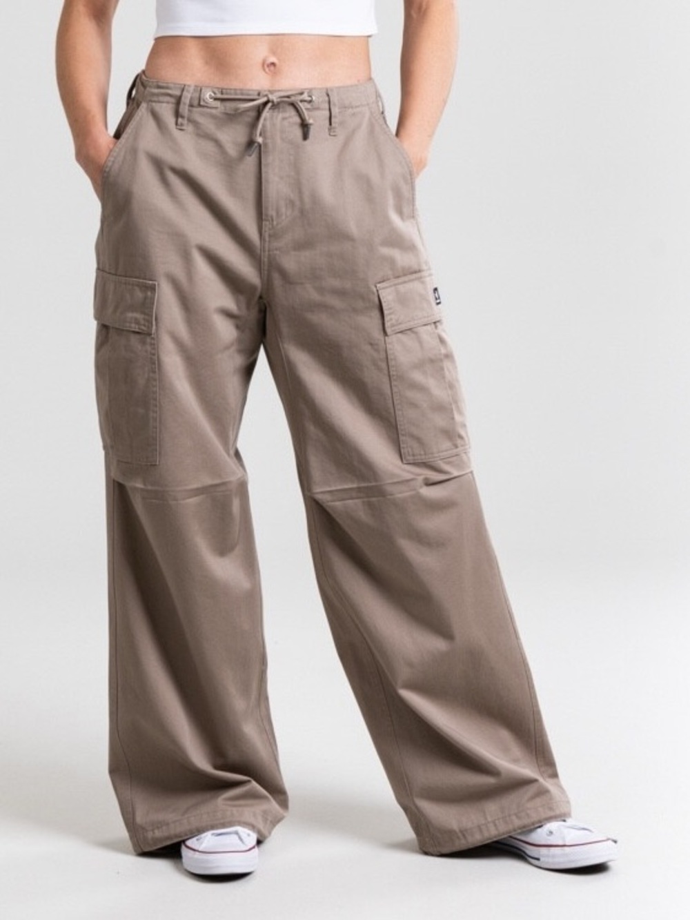 Converse Women's Loose-Fit Tech Pants